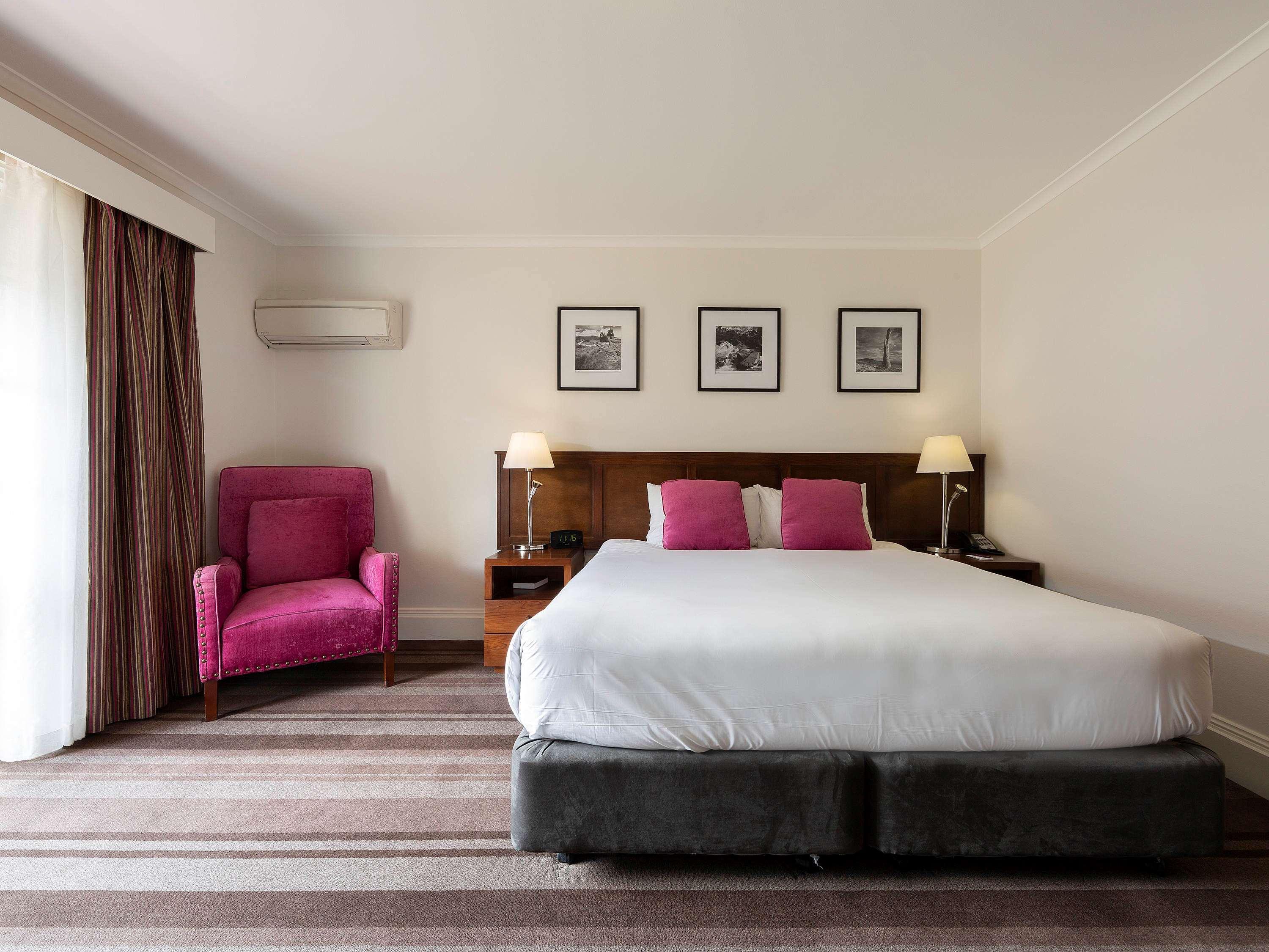 Mercure Canberra Exterior photo